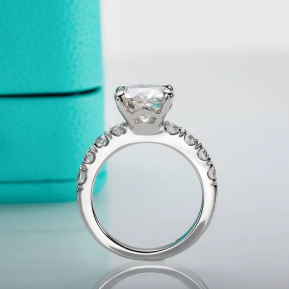 Certified 4.3 ct. t.w. Moissanite Diamond 4 Prone Solitaire Engagement R… - Picture 10 of 15